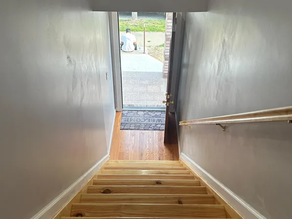 23835 148th Dr, Rosedale, NY 11422