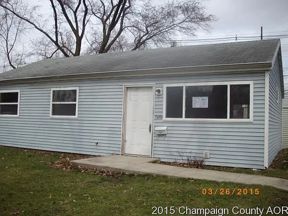1606 Hedge Rd photo 1