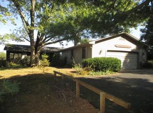 18741 Yauger Rd, Mount Vernon, OH 43050