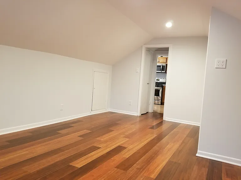 345 N Addison Ave #2 — Photo 10