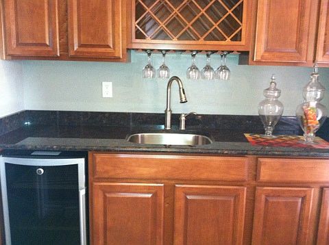 Butler's Pantry with Wet Bar