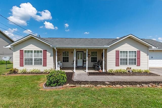 1st image of 560 Keene Cir