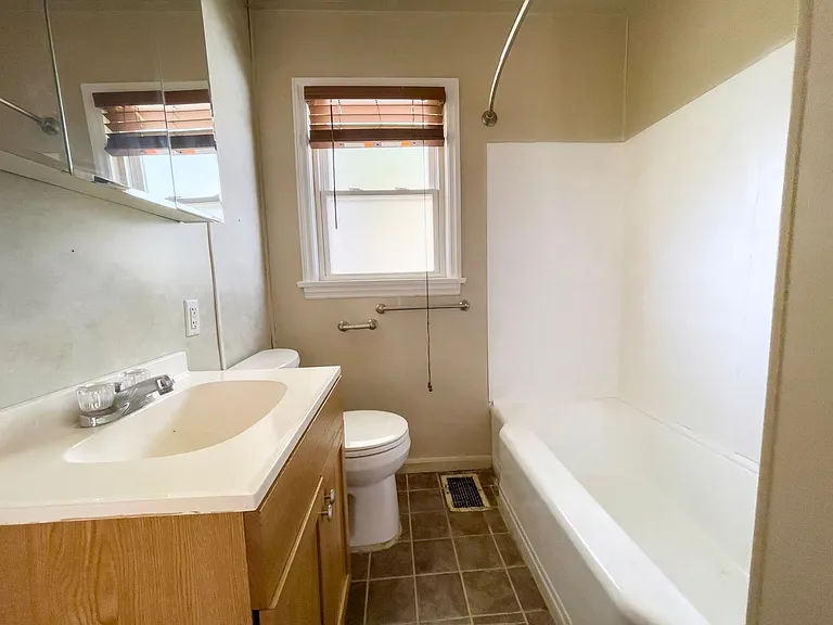 1215 S Fullhart Dr — Photo 15