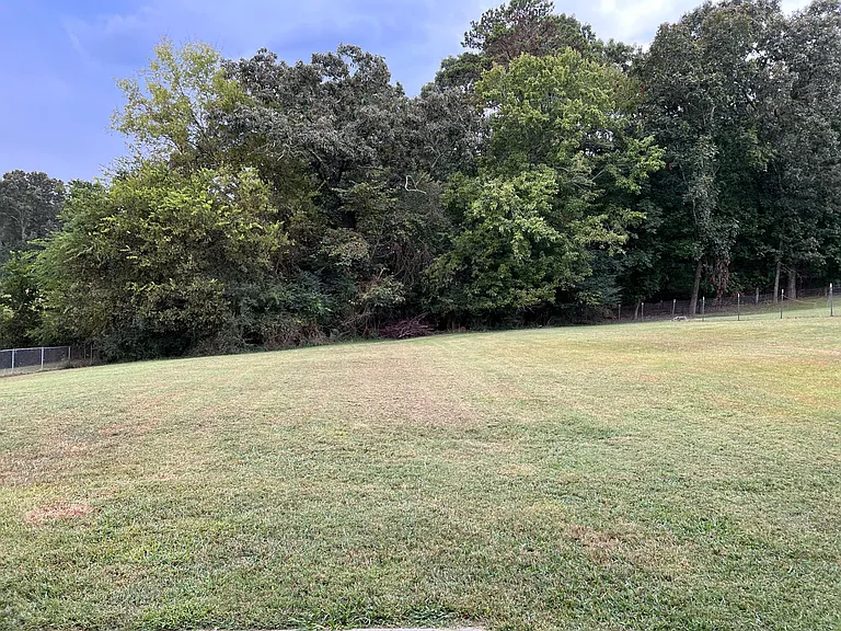 286 Lake Hills Cir — Photo 4