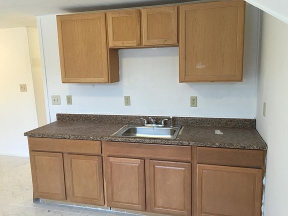 4th image of 535 Orchard St #3