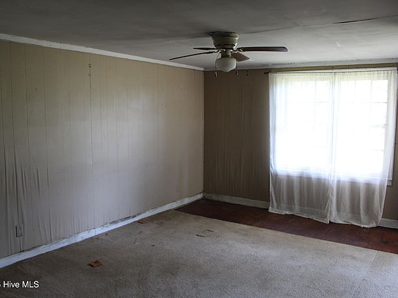 5th image of 135 Lowe Drive