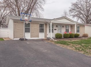 543 Haventree Dr, Hazelwood, MO 63042