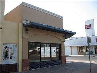 2nd image of 330 W 4th St
