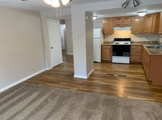 700 Tuscarora Rd APT B, Chittenango, NY 13037