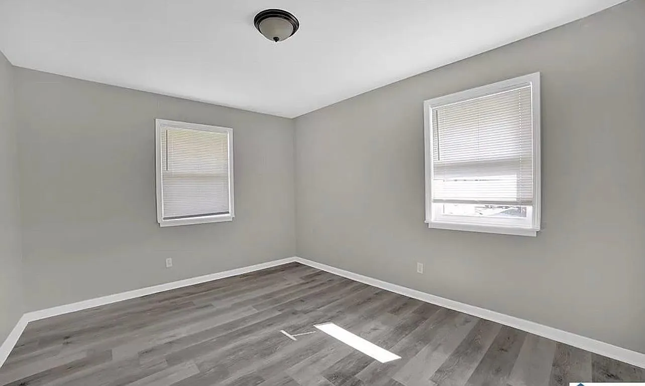 2 bed, 900 sqft, $850 — Photo 2