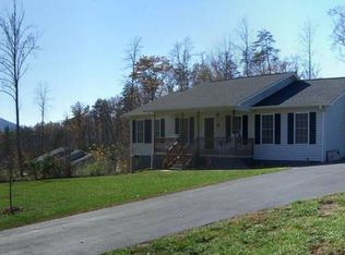 153 Winsome Forest Dr, Nebo, NC 28761