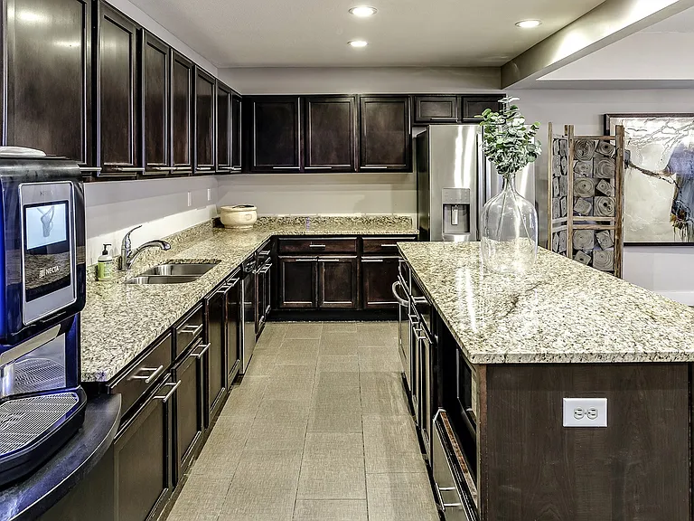 Lumen Heights — Photo 32