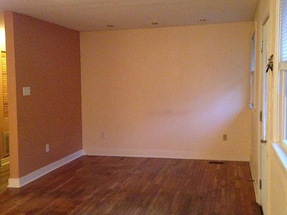 4th image of 7377 Harbor Hills Dr
