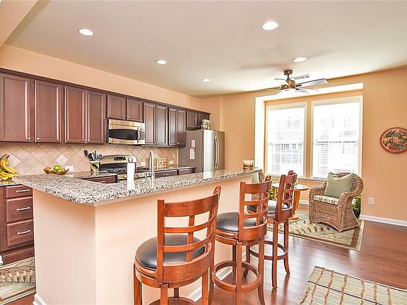 4th image of 4204 Laurel Creek Ct SE #6