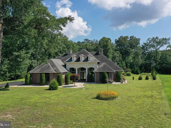 18084 White Oak Dr, Milton, DE 19968