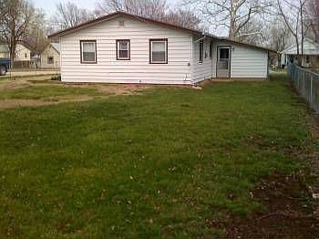 5th image of 1109 S Topeka St