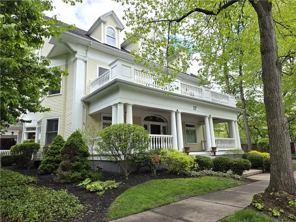 17 Sibley Pl Unit 3, Rochester, NY 14607