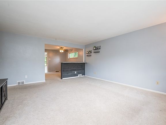 4th image of 1565 Cathell Rd