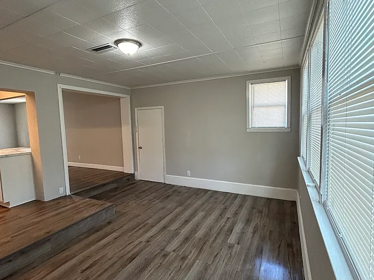 638 Gardenia Ln — Photo 12