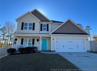 330 Wildwood Dr, Raeford, NC 28376