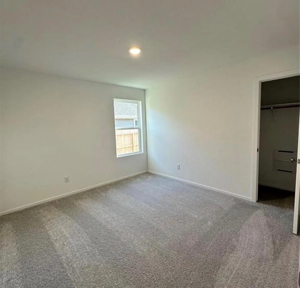 4 bed, 2.0 bath, 1714 sqft, $1,775 — Photo 4