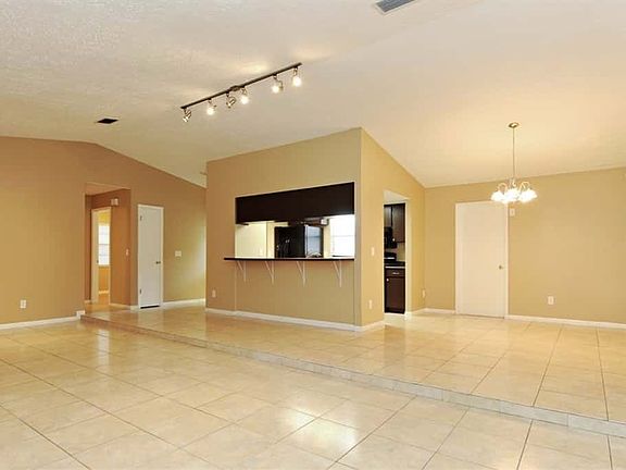2nd image of 14705 Willet Way