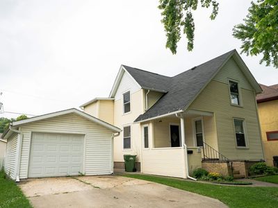 728 Park Pl, Clinton, IA, 52732