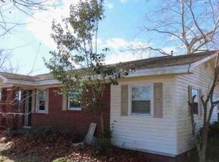 974 Mollie Rd, Whiteville, NC 28472