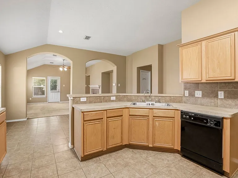 9618 Red Rugosa Dr — Photo 8