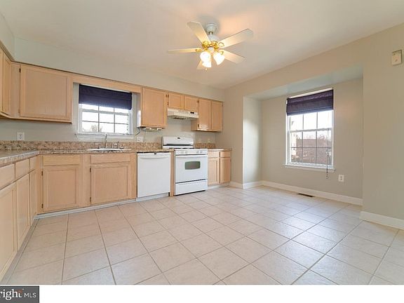 5th image of 141 Faraday Ct