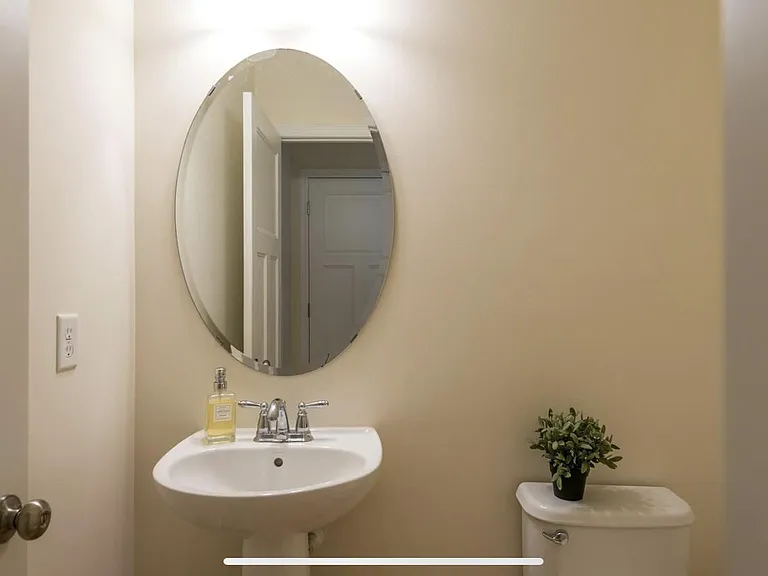 10009 Gentian Dr — Photo 10