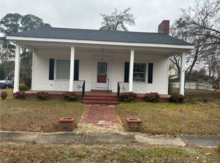 310 Floyd St, Fairmont, NC 28340