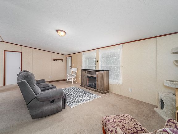 4th image of 6959 Oak Crossing Rd