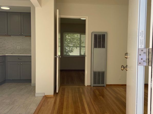 4806 Clarke St APT 2