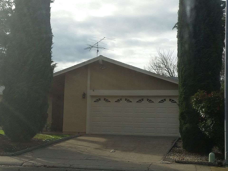1st image of Menke Way