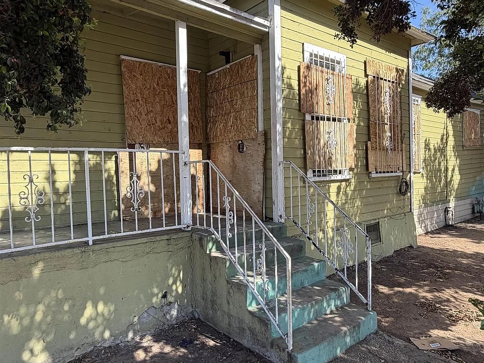 1st image of 223 31st St