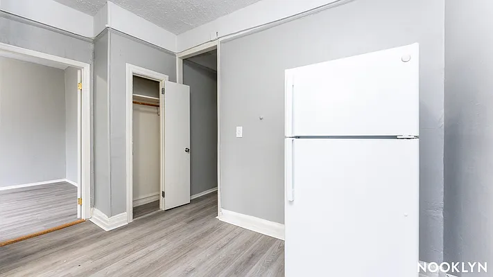 Rented by Nooklyn NYC LLC | media 19