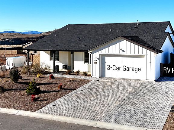 2nd image of 8582 N Suzanna Dr