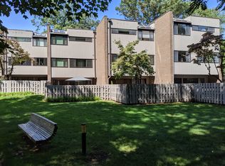 218 Pond Ter #16C, Township Of Washington, NJ 07676