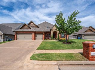 4709 Spectacular Bid Ave, Edmond, OK 73025