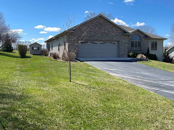 3rd image of 368 E Riverdale Dr