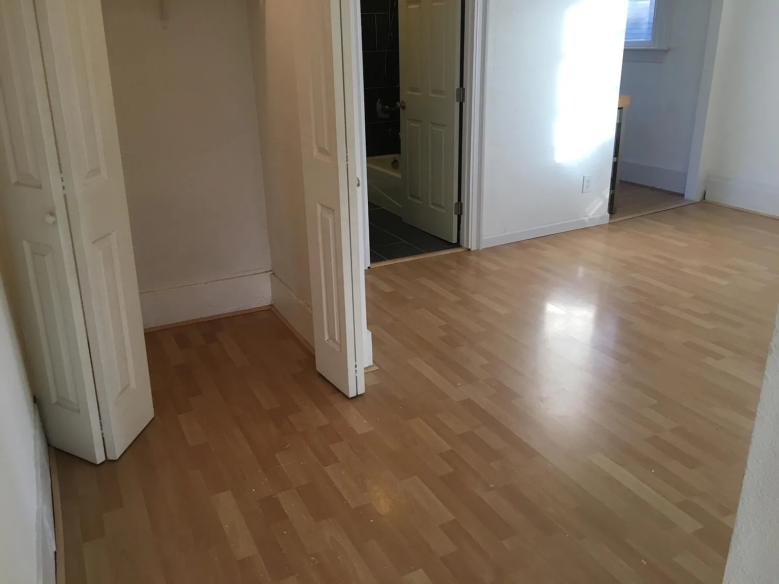 1 bed, 650 sqft, $1,400 — Photo 2