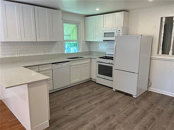 4th image of 620 Metairie Lawn Dr