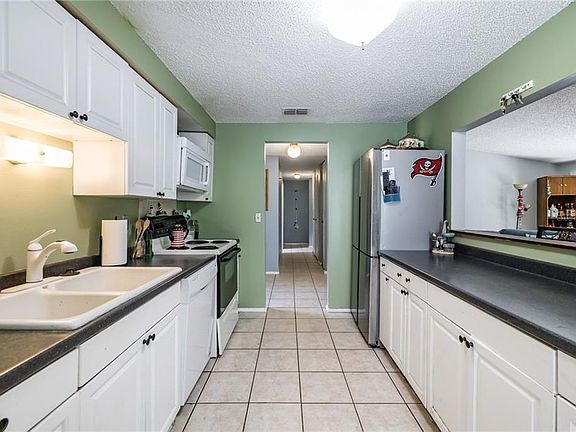 4th image of 501 Emberwood Dr