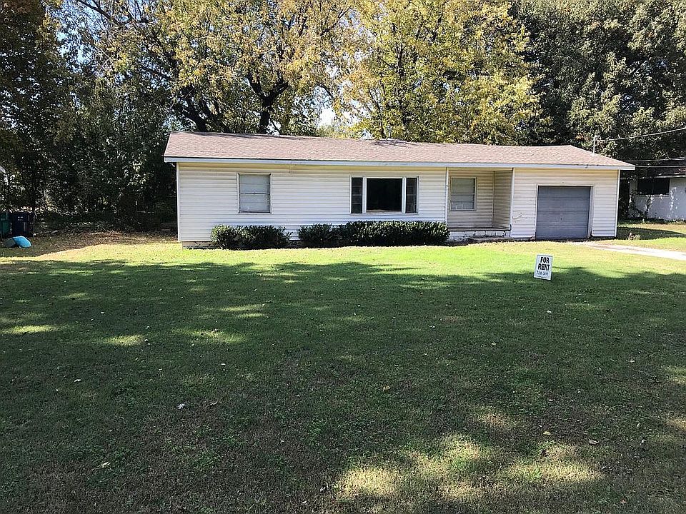 1st image of 515 Oakdale Dr