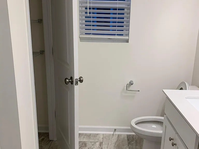 8101 Ramsburg Dr — Photo 23