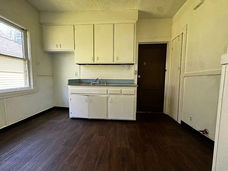 12633 Edmonton Ave, Cleveland, OH — Photo 16