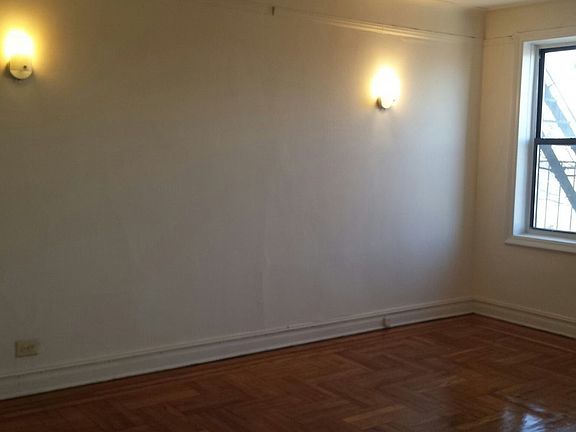 5th image of 50 Kenilworth Pl APT 3C