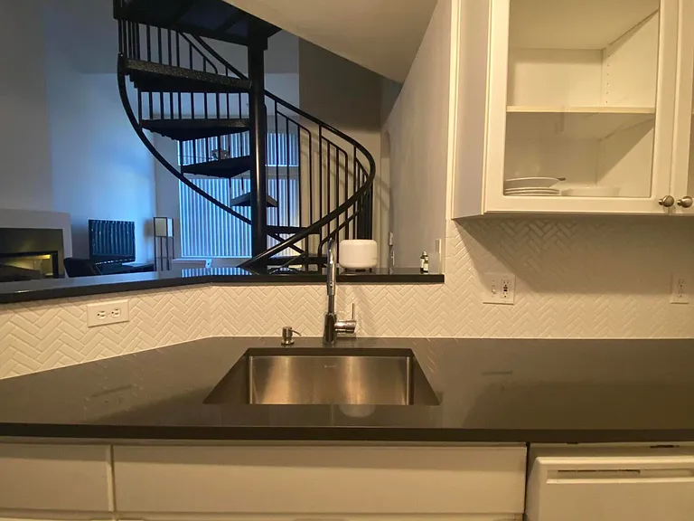 1701 E Colter St #471 — Photo 28