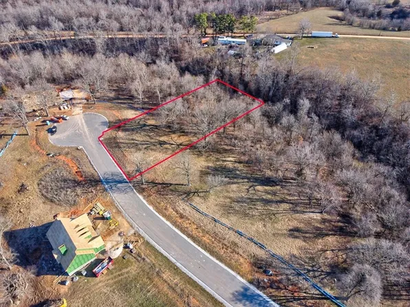 3506 N Sweet Osage Ln #18, Fayetteville, AR 72704